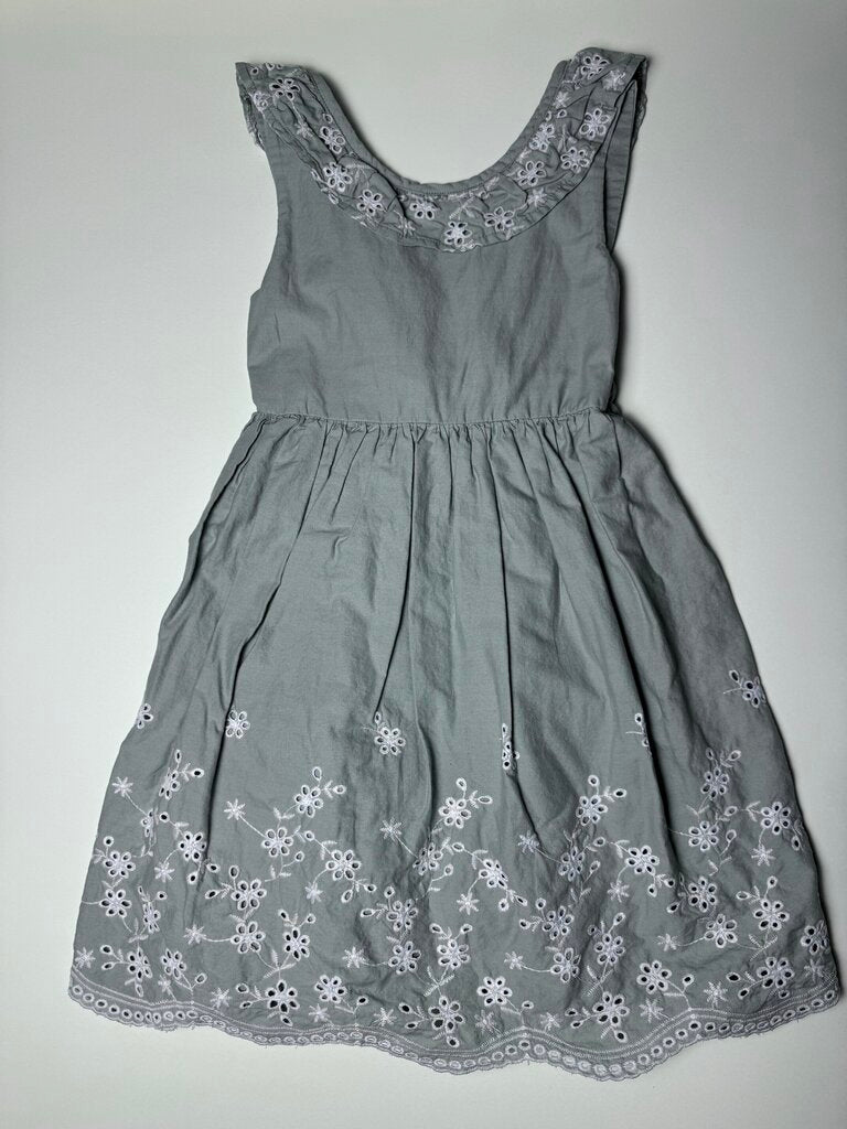 sage green floral dress || size 6