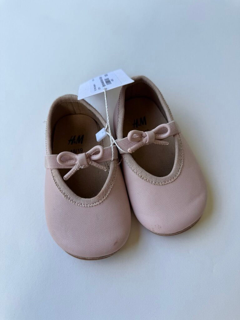 h&m pink ballet flats || Size 3/3.5