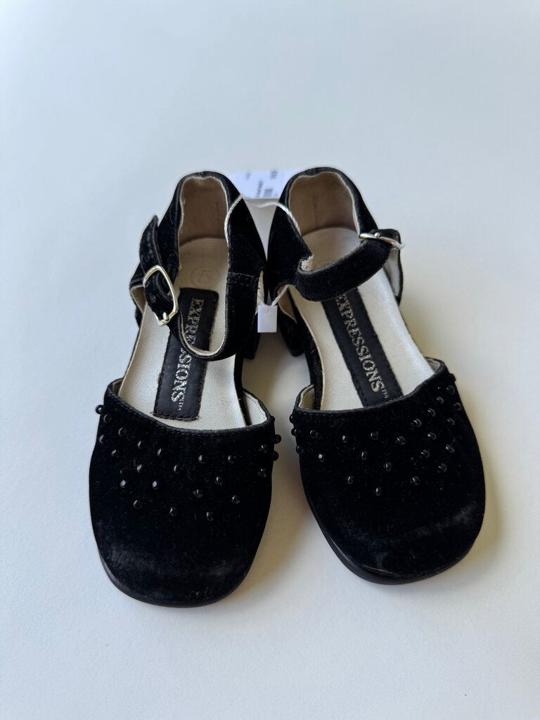 vintage black velvet heels || size 5